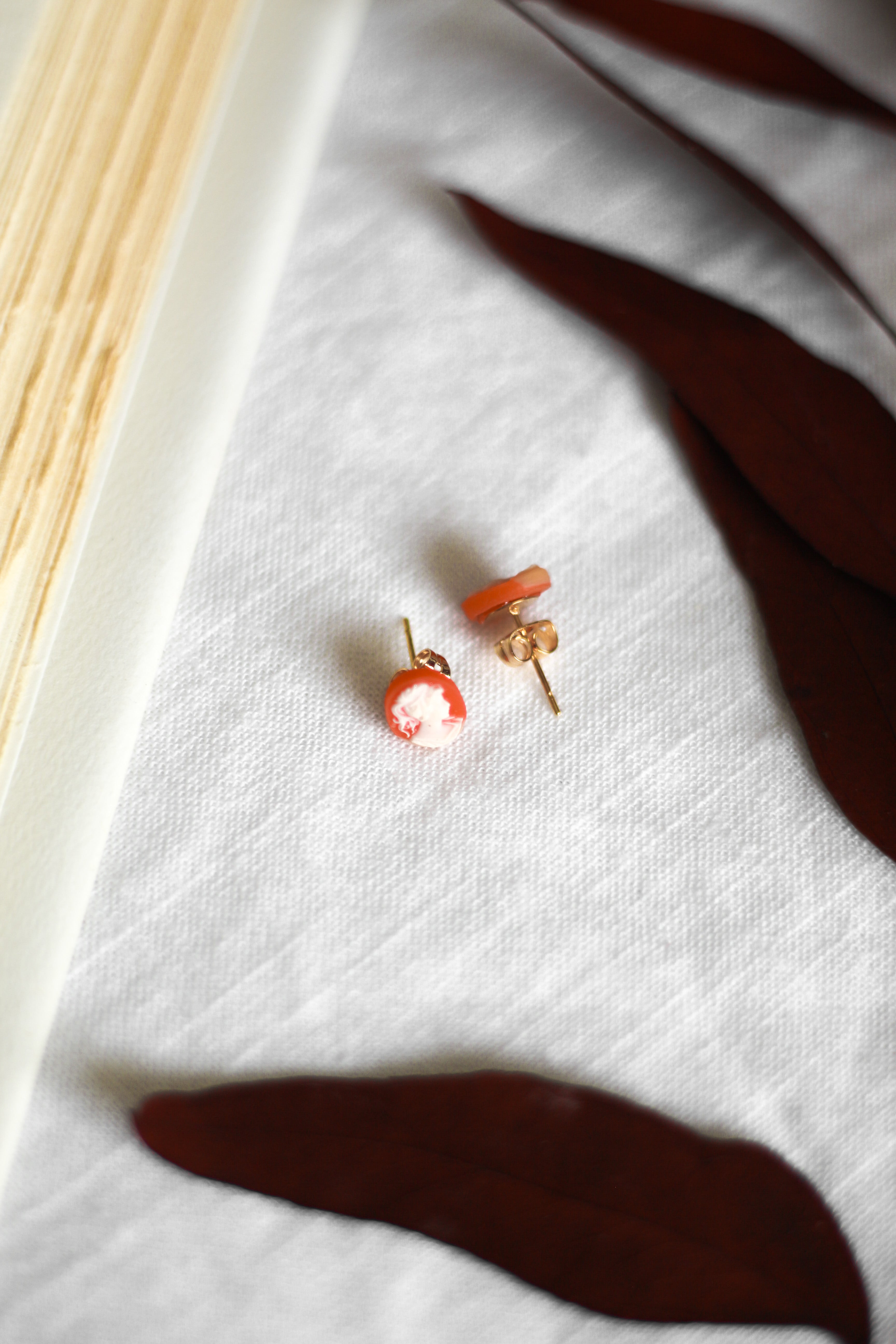 Dainty Cameo Stud