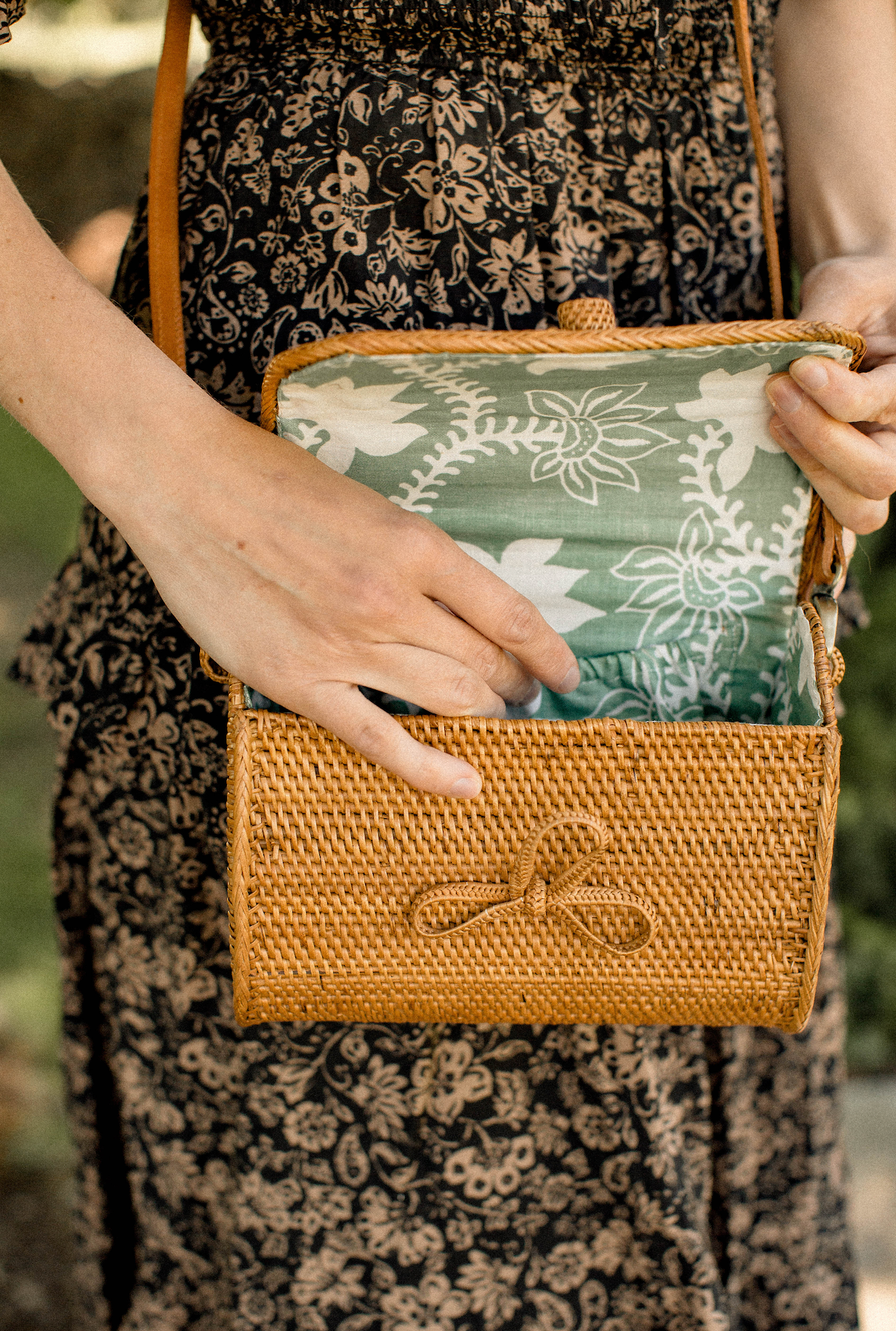 Espelette Rattan Crossbody