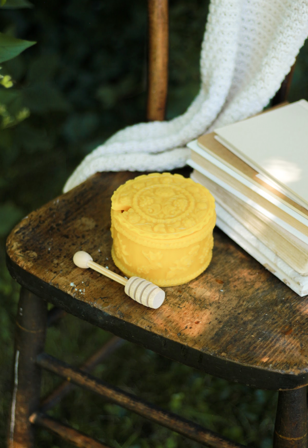 Beeswax Honey Pot