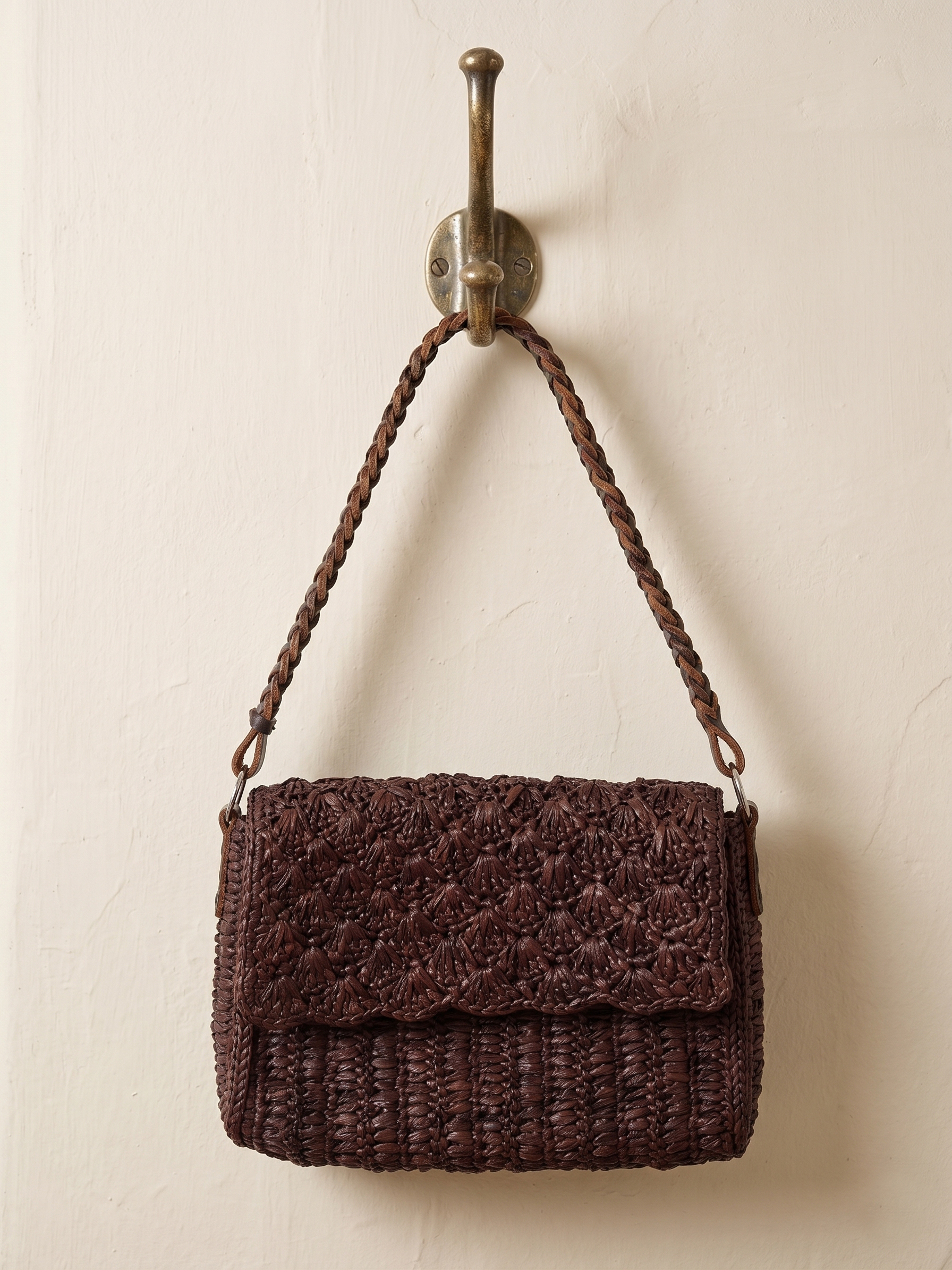 Raffia Crochet Shoulder Bag in Mocha