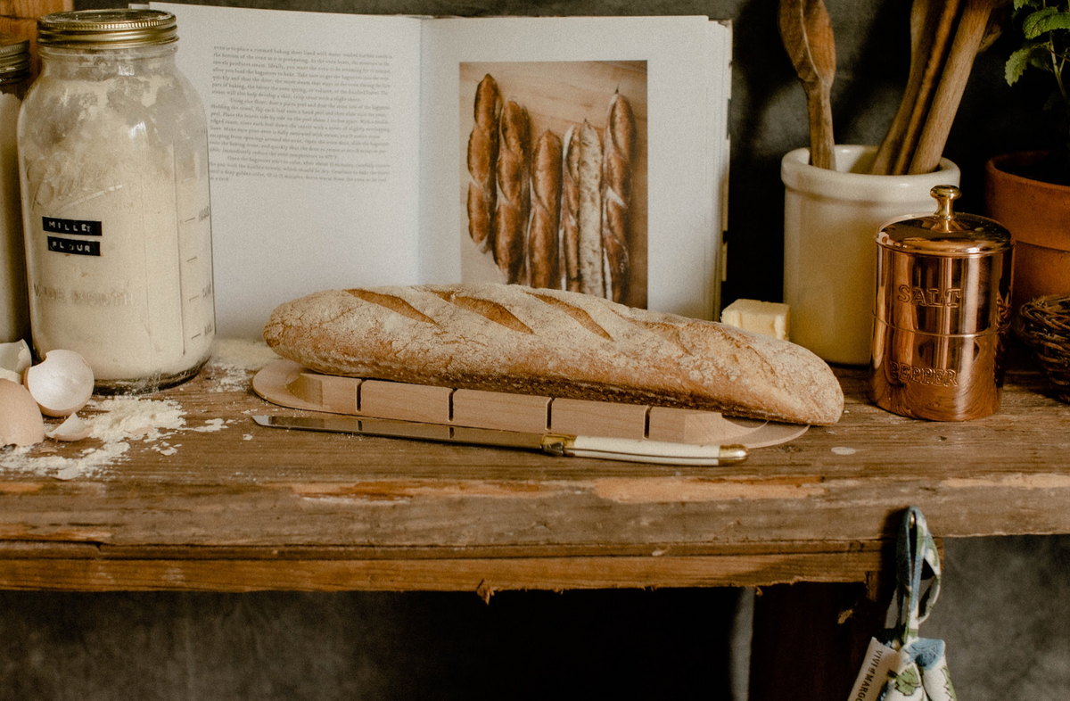 Jean Dubost Bread Knife & Baguette Board