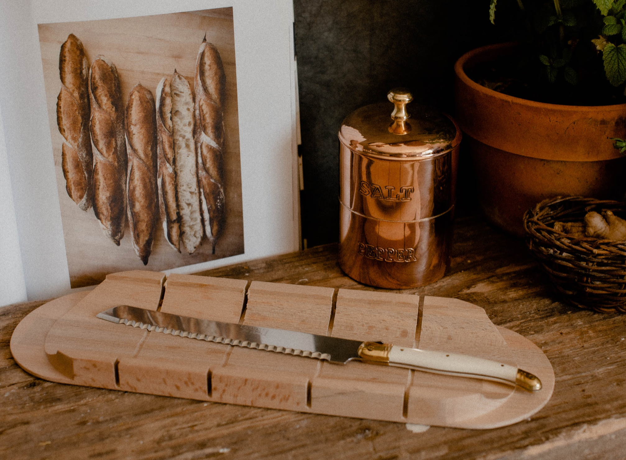 Jean Dubost Bread Knife & Baguette Board