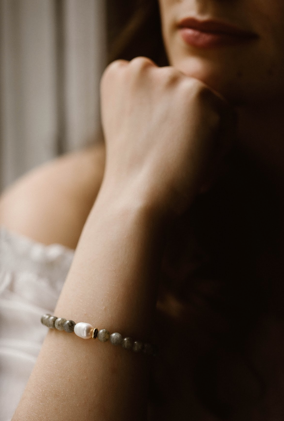 Margaux Bracelet in Labradorite