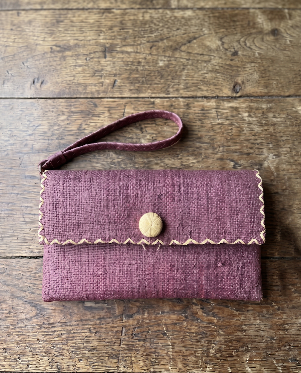 Raffia Clutch in Umberwine