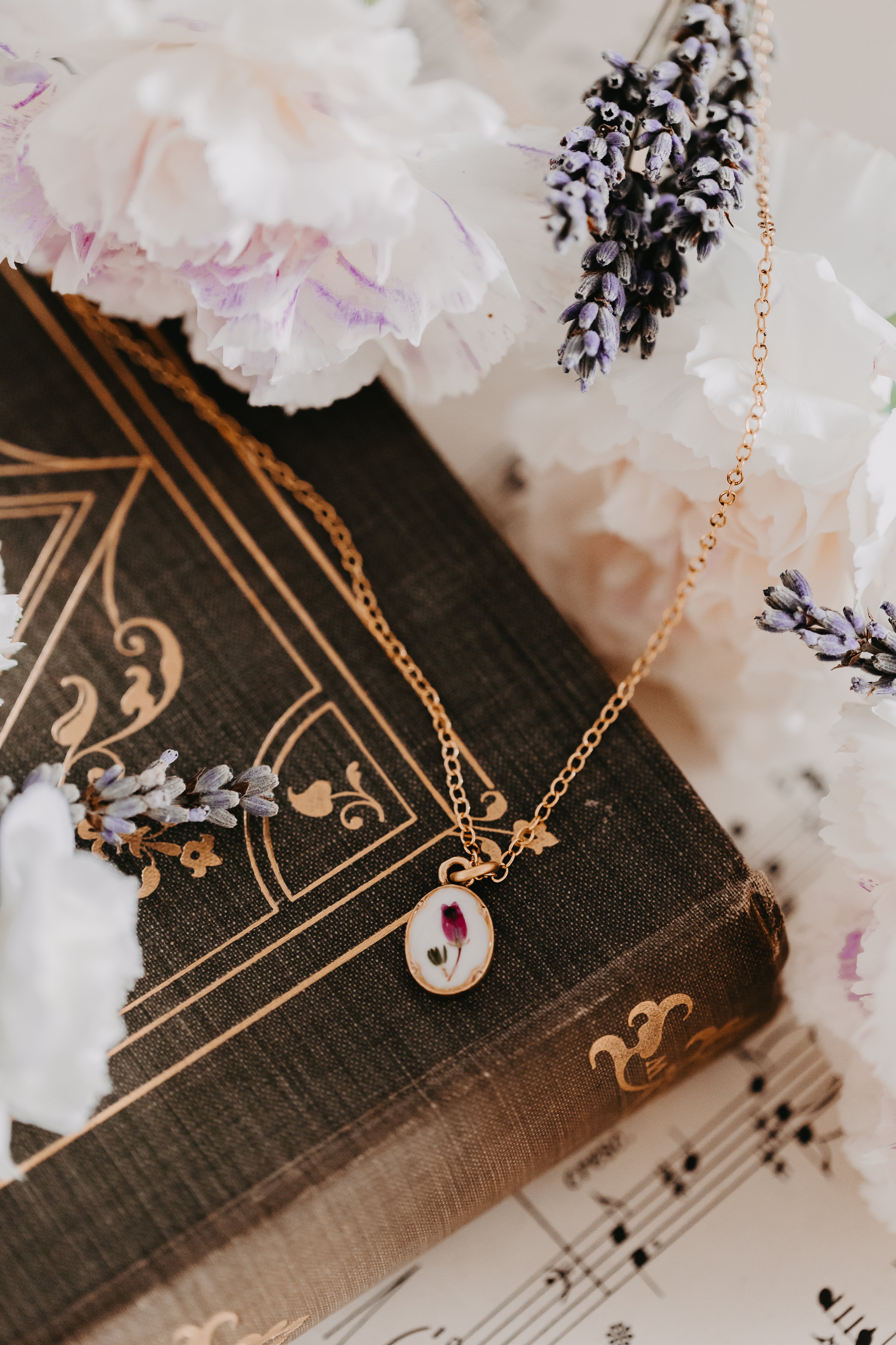 Heather Necklace in Gold